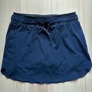 Athleta Crest Skort. Navy Blue. Size 8.
